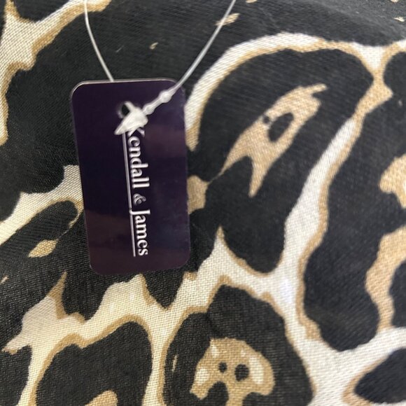 Kendall & James Scarf Pashmina Style Leopard Animal Print Raw Hem Shawl Wrap OS - Picture 5 of 6